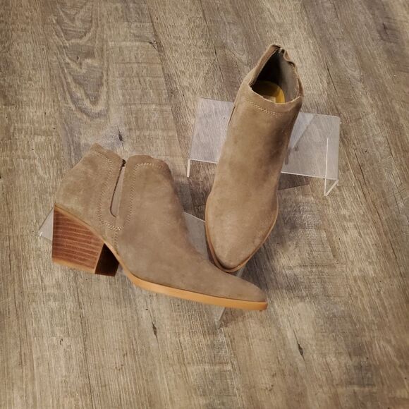 NEW Dolce Vita Booties Women's Size 8 Tan Brown Suede Ankle Boots Slip-On - Picture 7 of 12